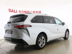 Toyota Sienna 2021 2.5L Hybrid Premium Edition - ფოტო 14