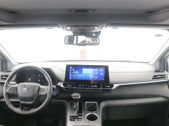 Toyota Sienna 2021 2.5L Hybrid Premium Edition - ფოტო 9