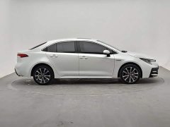 Toyota Corolla Hybrid 1.8H E-CVT Sport - ფოტო 3