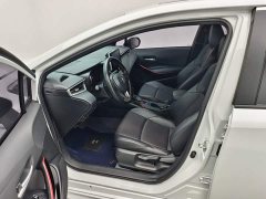 Toyota Corolla Hybrid 1.8H E-CVT Sport - ფოტო 9