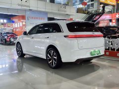 Li Auto L7 Air - ფოტო 16