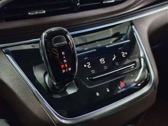 Buick GL8 Land Executive Cabin 652T Premium - ფოტო 12
