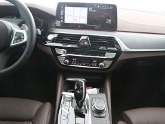 BMW 5 Series Facelift 530Li Luxury M Sport Package - ფოტო 9