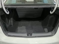 Volkswagen Santana 1.5L Automatic Fashion Edition - ფოტო 13