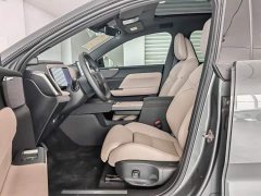 Volvo XC70 Plug-in Hybrid AWD Extended Range Plus - ფოტო 11