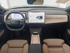 Volvo XC70 Plug-in Hybrid AWD Extended Range Plus - ფოტო 17
