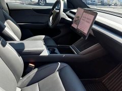 Tesla Model Y Rear-Wheel Drive - ფოტო 11