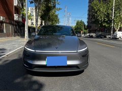 Tesla Model Y Rear-Wheel Drive - ფოტო 2