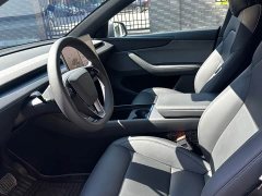 Tesla Model Y Rear-Wheel Drive - ფოტო 6