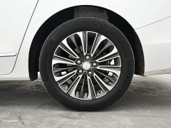 Buick GL8 ES Land Respect 653T Smart Flagship - ფოტო 9
