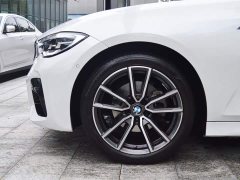 BMW 3 Series 325Li M Sport Package - ფოტო 12