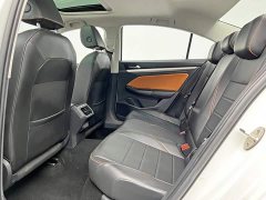 Volkswagen Bora 200TSI DSG Comfort Pro - ფოტო 14