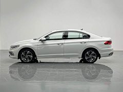 Volkswagen Bora 200TSI DSG Comfort Pro - ფოტო 3