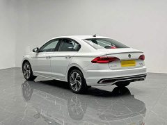 Volkswagen Bora 200TSI DSG Comfort Pro - ფოტო 4