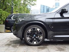 BMW iX3 Leadership Edition - ფოტო 5