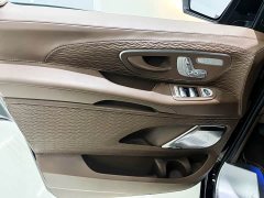 Mercedes-Benz Vito 2023 2.0T Elite 7-Seater - ფოტო 12