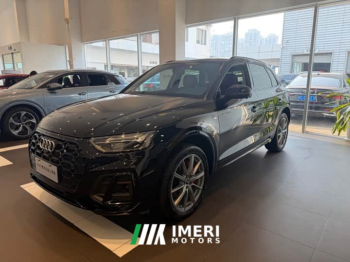 Audi Q5L 2022 Facelift 45T Luxury Sport - ავტომობილი ჩინეთიდან