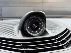 Porsche Taycan 4 Cross Turismo - ფოტო 13