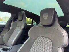 Porsche Taycan 4 Cross Turismo - ფოტო 16