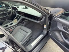 Porsche Taycan 4 Cross Turismo - ფოტო 17