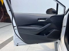 Toyota Corolla 1.8L CVT Luxury - ფოტო 14