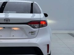 Toyota Corolla 1.8L CVT Luxury - ფოტო 9
