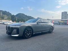 BMW 7 Series 2023 735Li M Sport Package - ფოტო 1