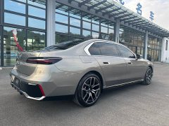 BMW 7 Series 2023 735Li M Sport Package - ფოტო 8