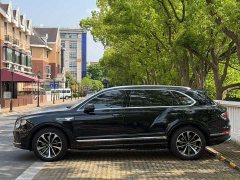 Bentley Bentayga 4.0T V8 Long Wheelbase - ფოტო 3