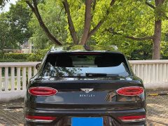 Bentley Bentayga 4.0T V8 Long Wheelbase - ფოტო 4