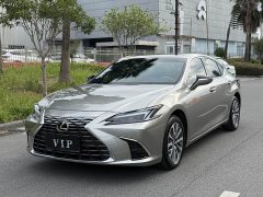 Lexus ES 200 Premium Edition - ფოტო 1