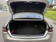 Lexus ES 200 Premium Edition - ფოტო 15