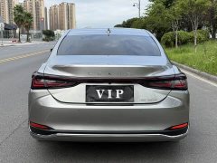 Lexus ES 200 Premium Edition - ფოტო 4
