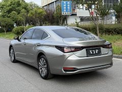Lexus ES 200 Premium Edition - ფოტო 6