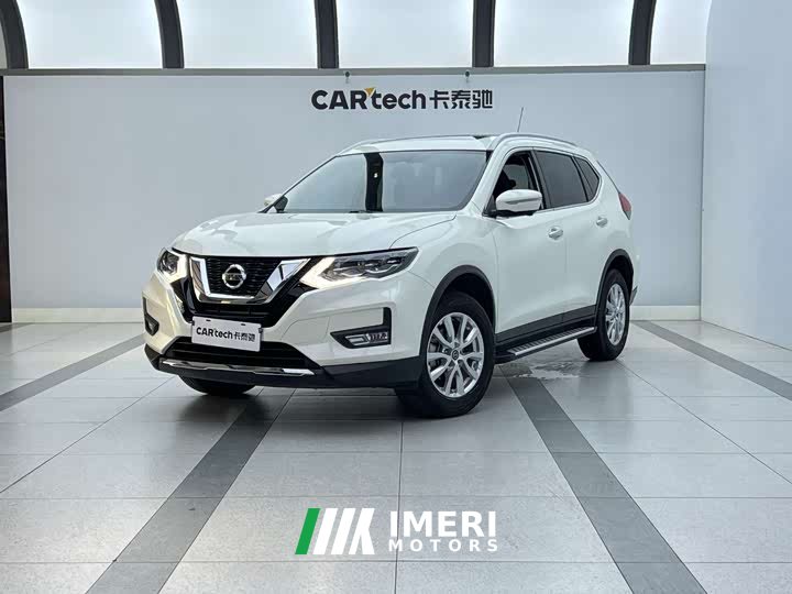 Nissan Qashqai Classic 2.0L FWD Smart Connect Premium Edition