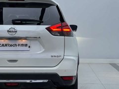 Nissan Qashqai Classic 2.0L FWD Smart Connect Premium Edition - photo 6
