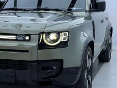 Land Rover Defender 110 3.0T P400 X-Dynamic HSE - ფოტო 3