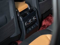 Land Rover Defender Facelift 110 3.0T P400 X-DYNAMIC HSE - ფოტო 18