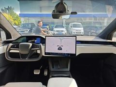 Tesla Model X Tri-Motor All-Wheel Drive Plaid - ფოტო 5