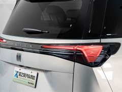 Buick GL8 New Energy Lusang Respect Edition - ფოტო 8
