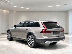 Volvo V90 Cross Country B5 AWD Inscription - ფოტო 6