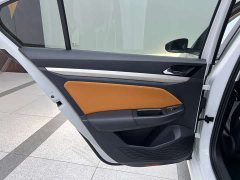 Volkswagen Bora 200TSI DSG Comfort Pro - ფოტო 13