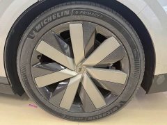Li Auto i6 Four-Wheel Drive Standard Edition - ფოტო 11