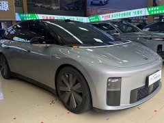 Li Auto i6 Four-Wheel Drive Standard Edition - ფოტო 3