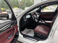 BMW 5 Series 525Li M Sport Package - ფოტო 10