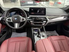 BMW 5 Series 525Li M Sport Package - ფოტო 11