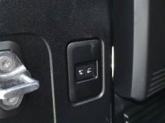 Land Rover Defender 2024 110 3.0T P400 X-DYNAMIC HSE - ფოტო 17