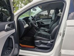 Volkswagen Touareg 300TSI Two-Wheel Drive Crescent Edition - ფოტო 12