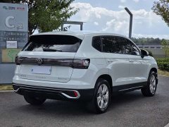 Volkswagen Touareg 300TSI Two-Wheel Drive Crescent Edition - ფოტო 6