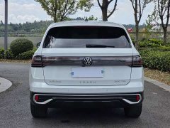 Volkswagen Touareg 300TSI Two-Wheel Drive Crescent Edition - ფოტო 7